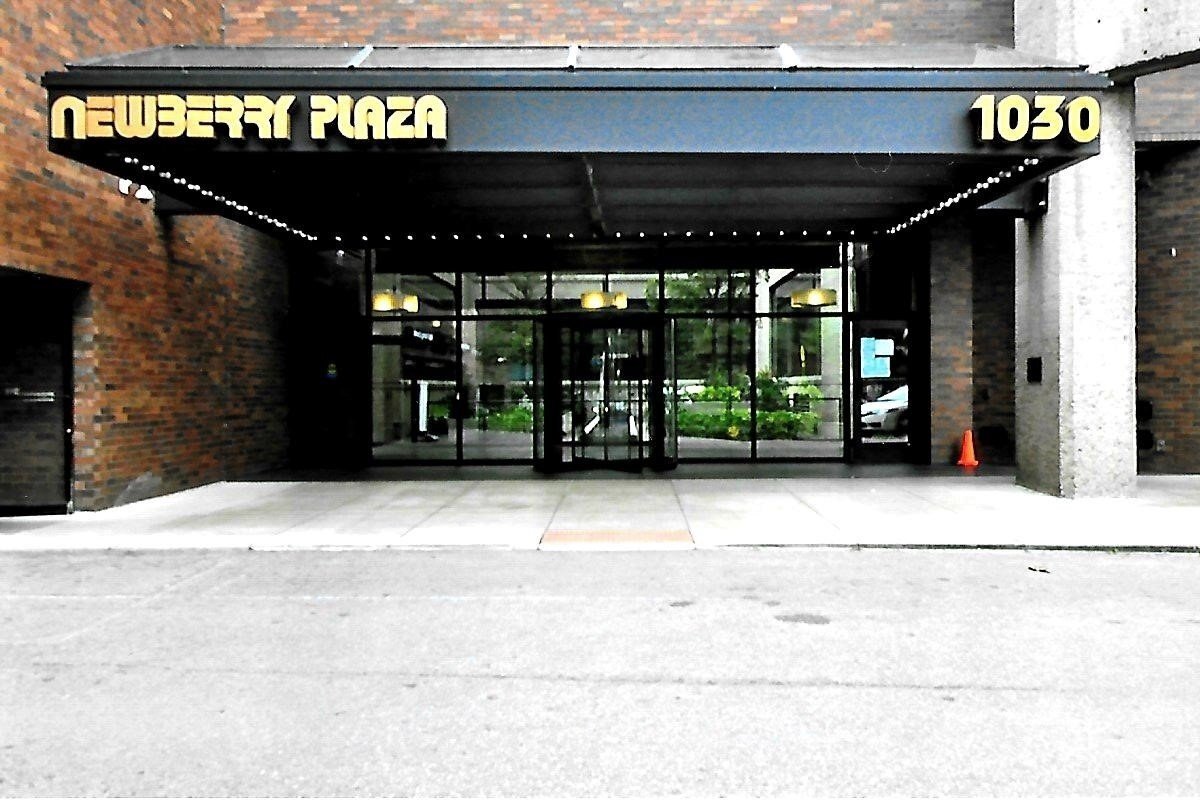 Building Photo - 1030 N State St