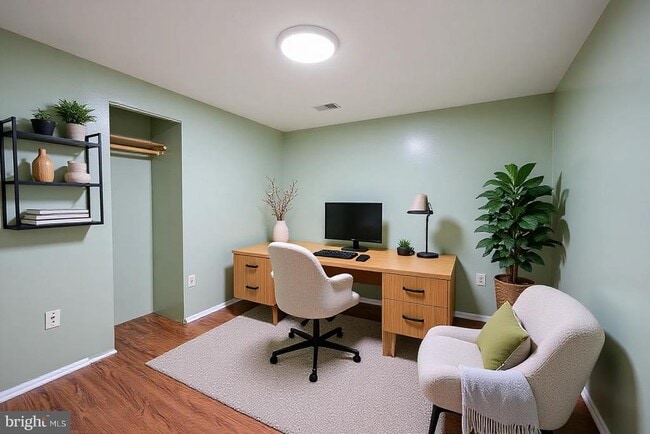 Building Photo - 8217 Township Dr