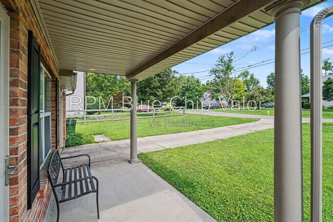 Building Photo - 5133 Cook Ave