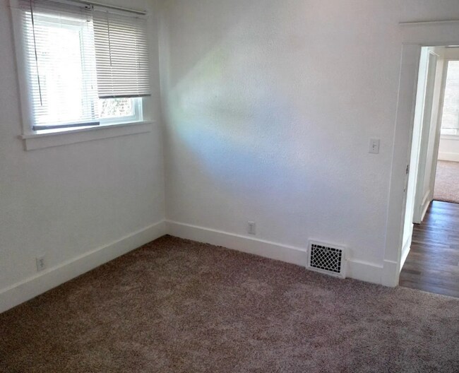 Building Photo - 1025 Cranford Pl