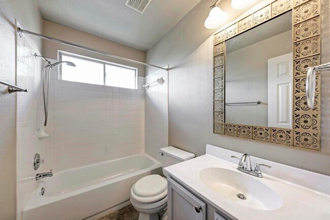 Building Photo - 15005 Donna Jane Loop