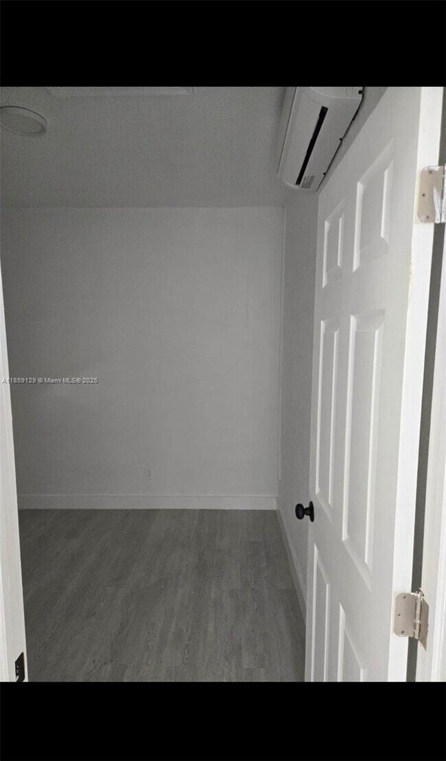 Building Photo - 17616 SW 145th Ct