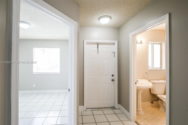 Building Photo - 13921 SW 173rd Terrace