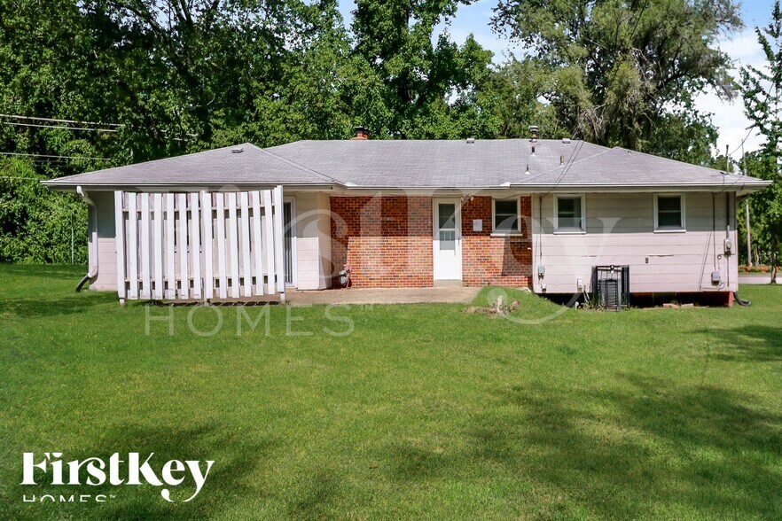 Building Photo - 13420 Old Jamestown Rd