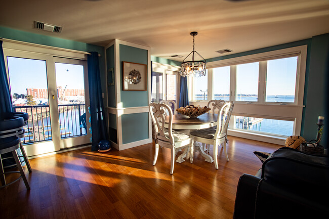 Building Photo - 154 Lynnway