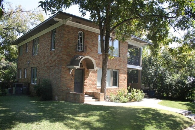 Primary Photo - 3109 Wheeler St