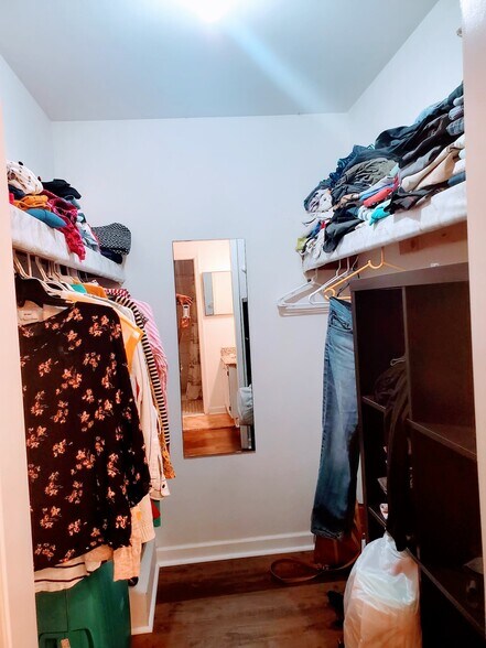 Building Photo - 24483 Bashian Dr