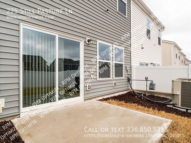 Building Photo - 225 Still Pasture Ln