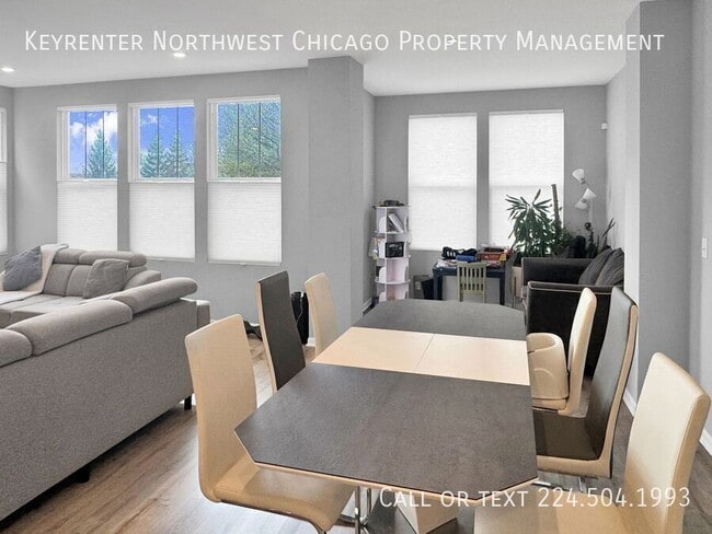 Building Photo - 142 Roslyn Pl