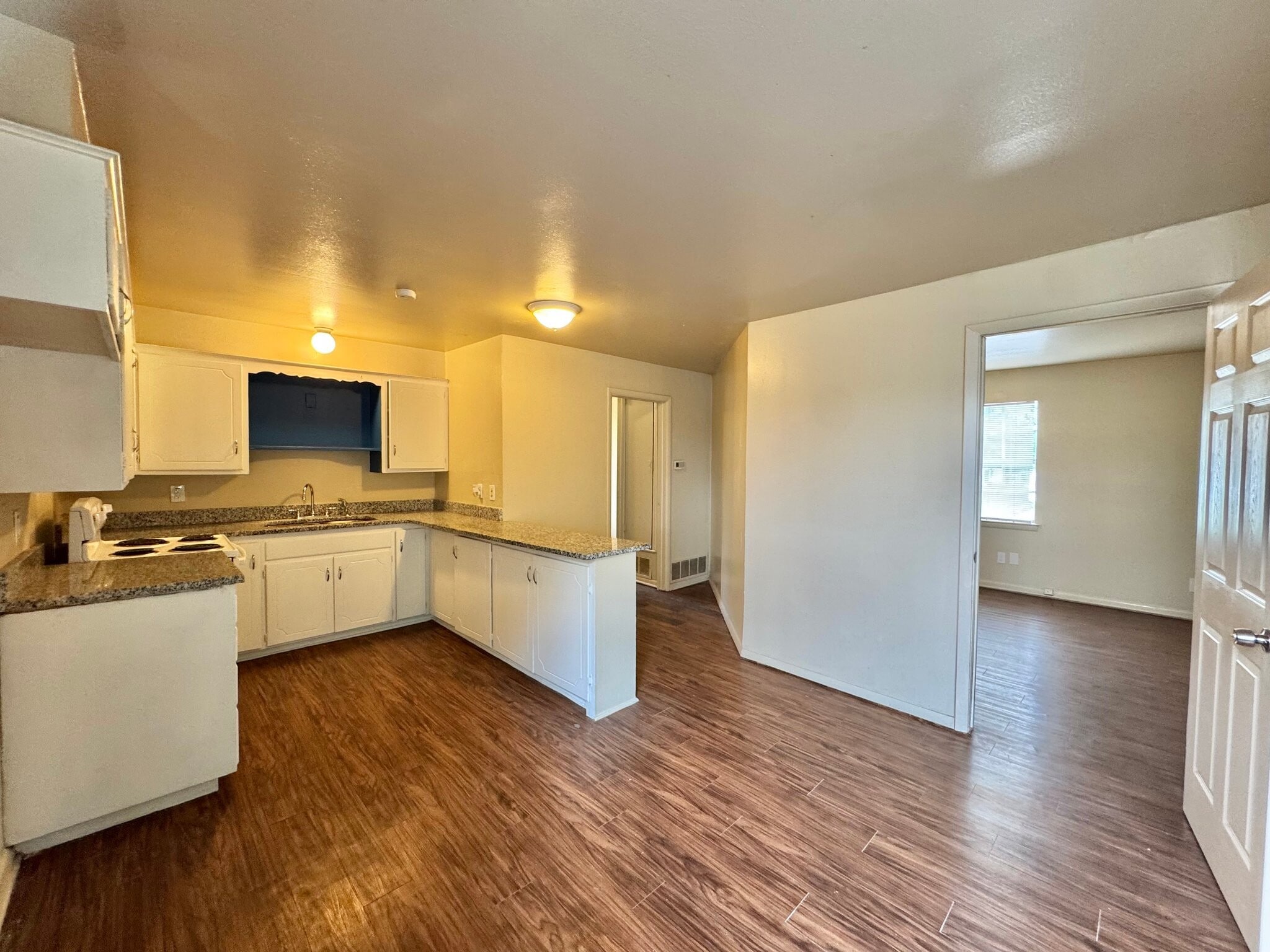 Building Photo - 444 1/2 Babb Dr