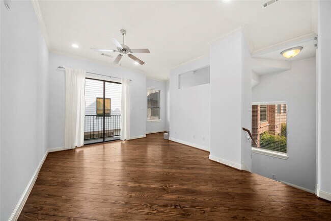 Building Photo - 202 McGowen St