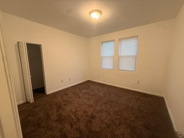 Building Photo - 5116 Gwynn Oak Ave