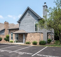 Building Photo - 19 Foxcroft Rd