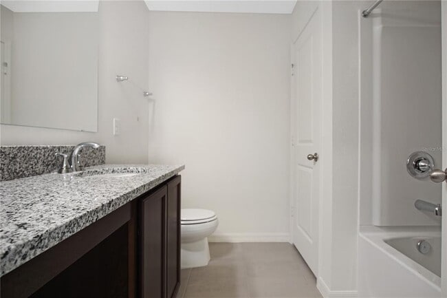 Building Photo - 616 Royal Palm Dr