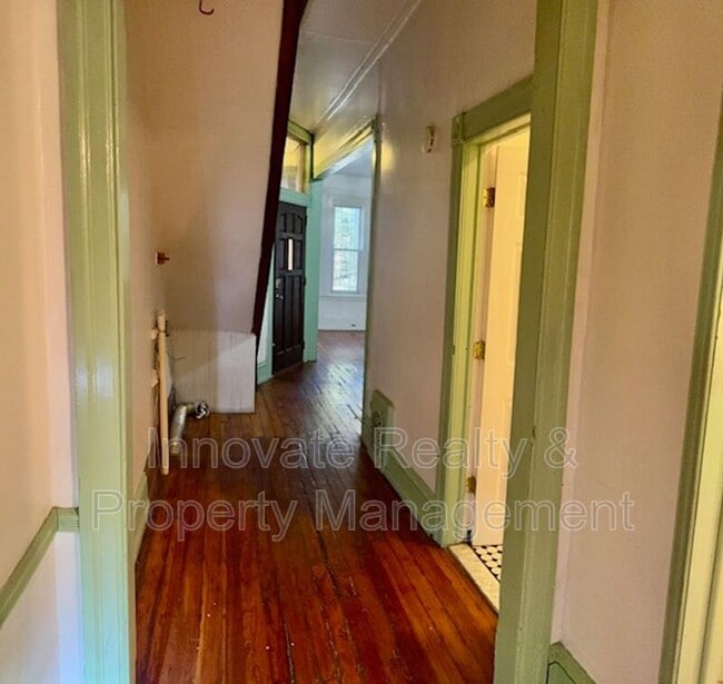 Building Photo - 4416 Locust Ave