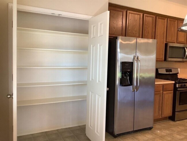 Building Photo - 4811 Chase Stone Dr
