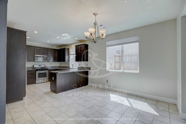 Building Photo - Early Summer move in, available ASAP 4 bd 3 bth backyard and balcony