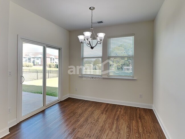 Building Photo - 115 Samara Ln