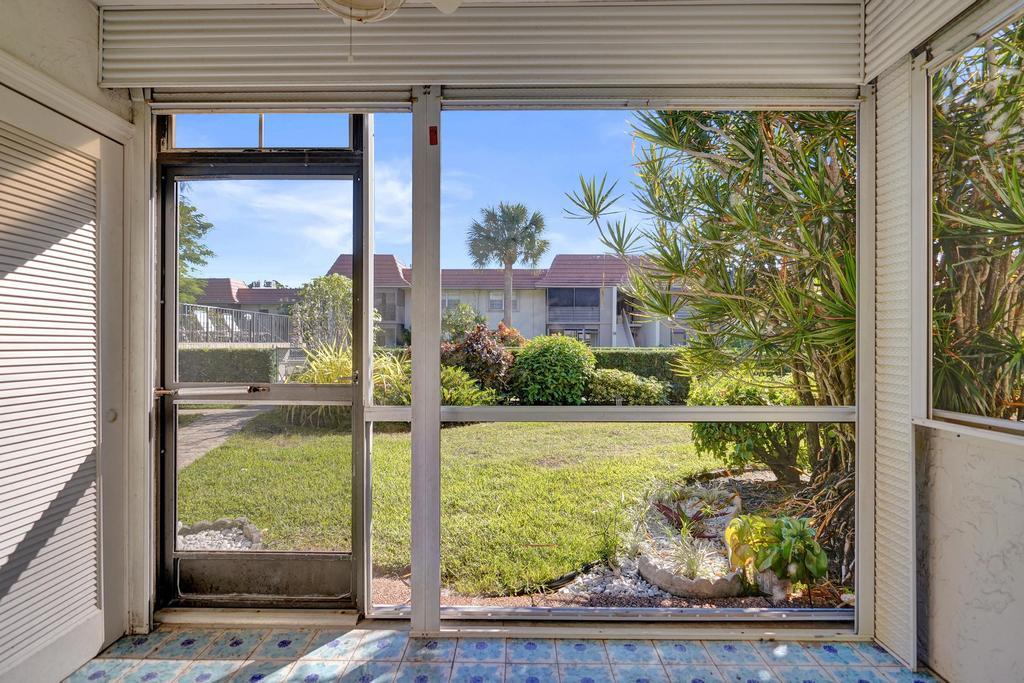 Building Photo - 1050 NW 13th St