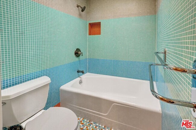 Building Photo - 2755 Carmar Dr