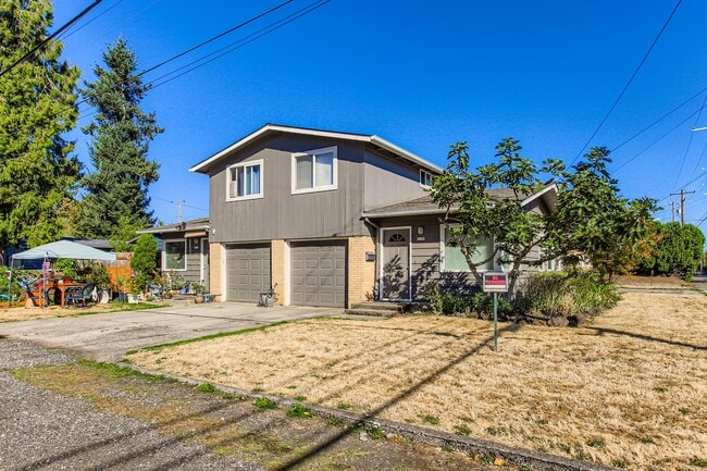 Building Photo - 5139 SE Tolman St