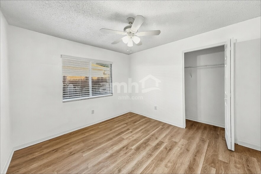 Building Photo - 11806 Brenford Crest Dr