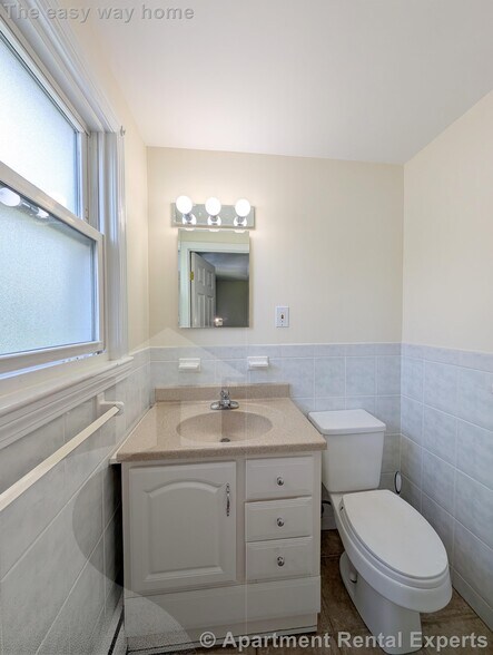 Building Photo - 7 Patrick St