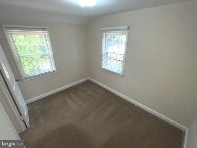 Building Photo - 4408 Glenridge St