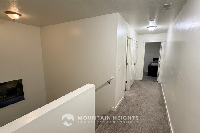 Building Photo - 4198 W High Gallery Ct