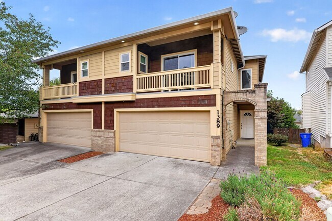 Building Photo - 1389 SW 22nd Terrace