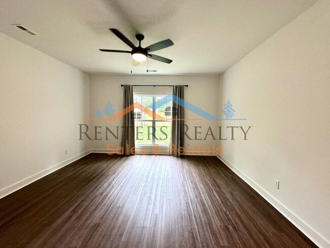 Building Photo - 3BR Home with Office, Bonus Room, Large Kitchen Island, 2-Car Garage & Large Yard – Huntsville Li...