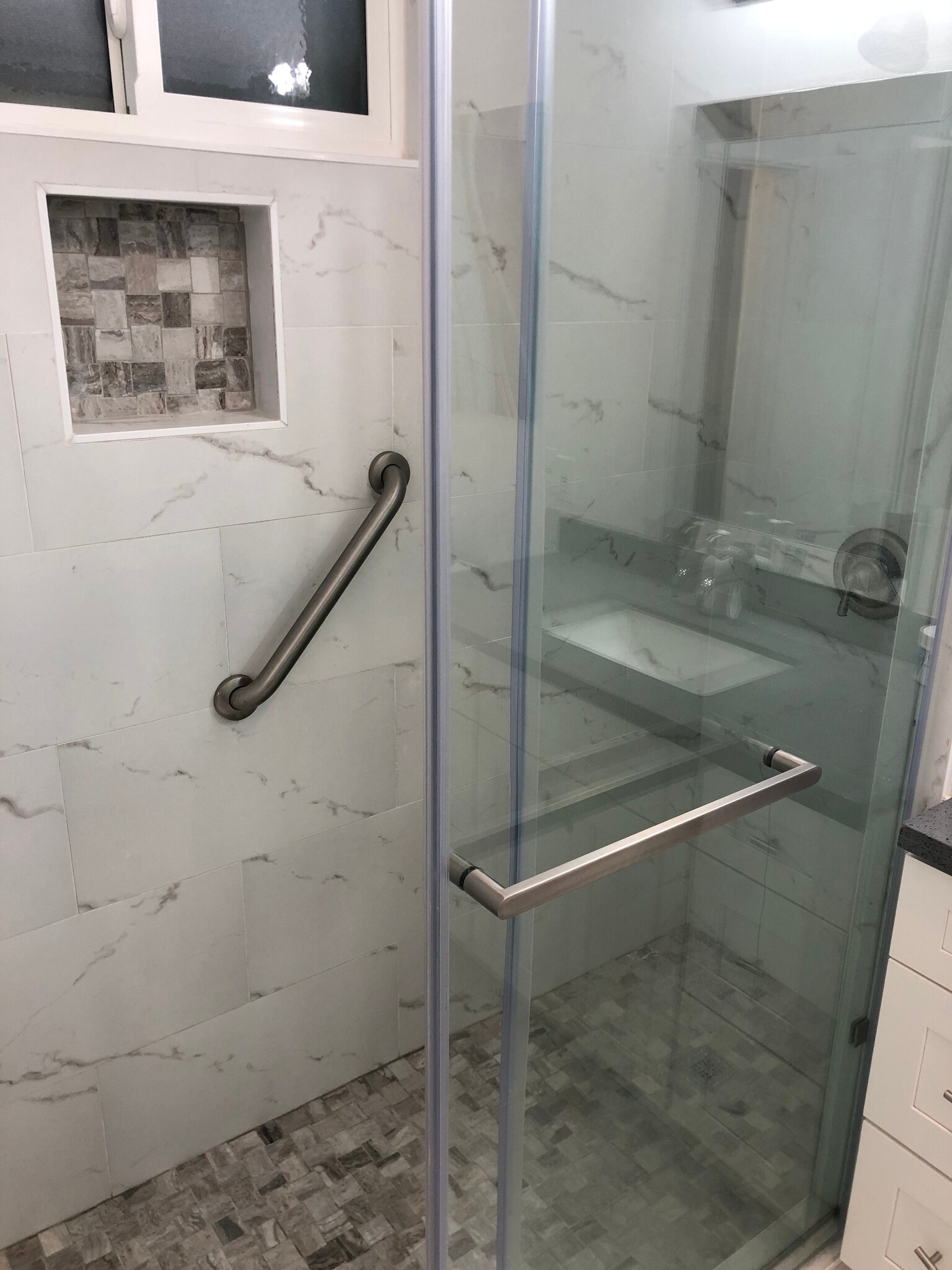 Bathroom - Shower - 115 N San Gabriel Blvd