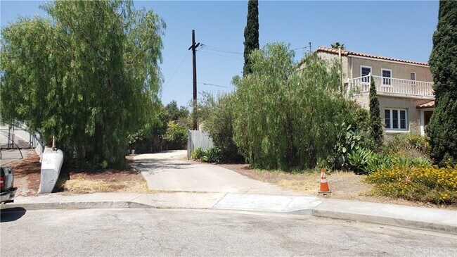 Building Photo - 622 Naranja Dr