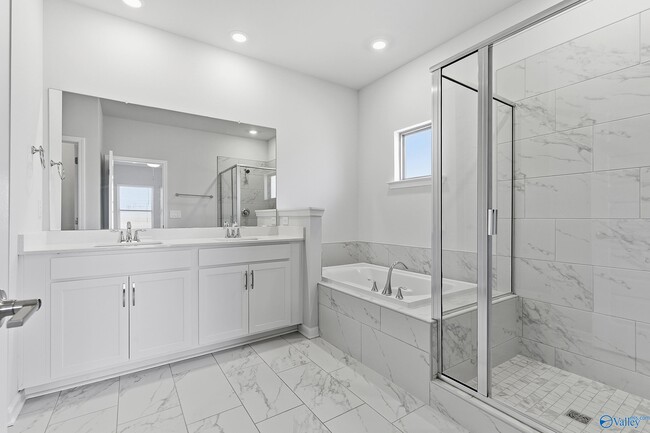 Building Photo - 305 Pond Spg Dr