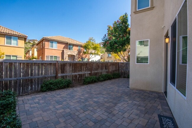 Building Photo - 3BD Home in the Belmount Community of San ...