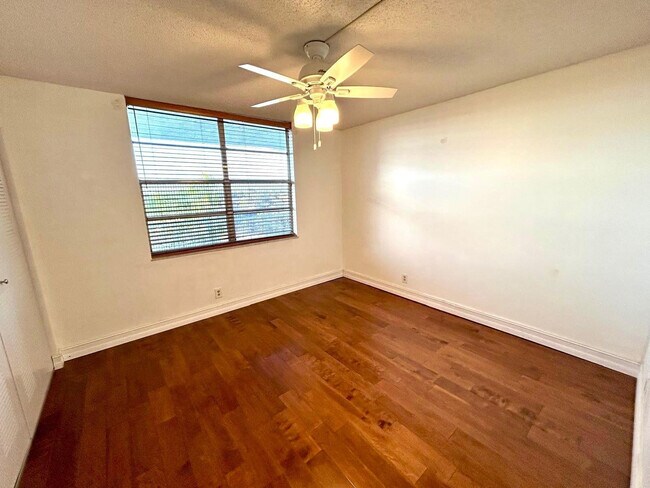 Building Photo - 7608 NW 18th St