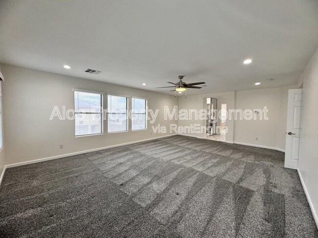 Building Photo - 14141 N 136th Ln