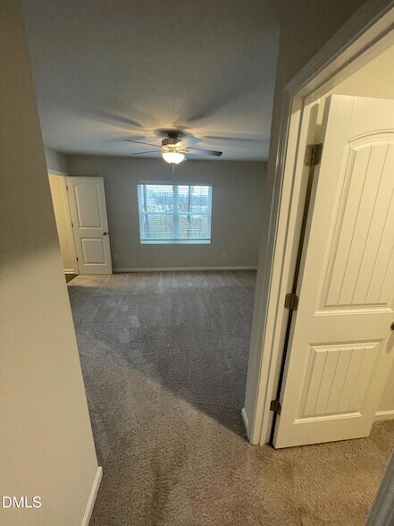 Building Photo - 1089 Peony Ln