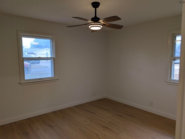 Building Photo - 1311 Amherst St