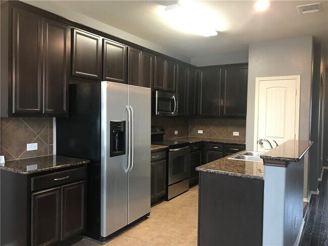 Building Photo - 724 Gabriel Mills Dr