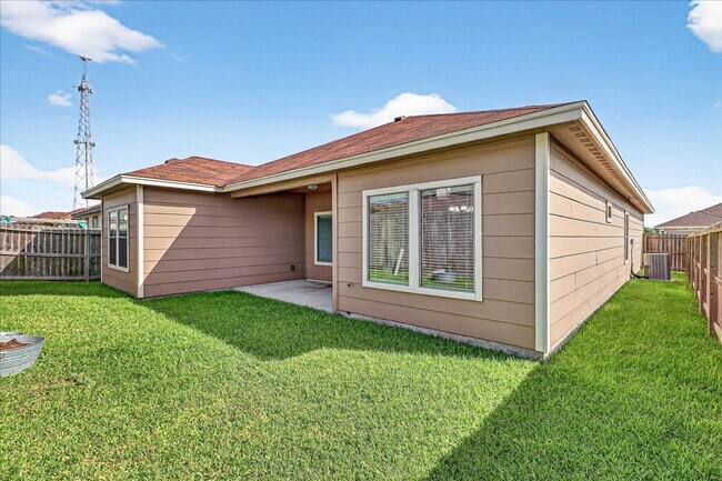 Building Photo - 7237 Lake Tranquility Dr