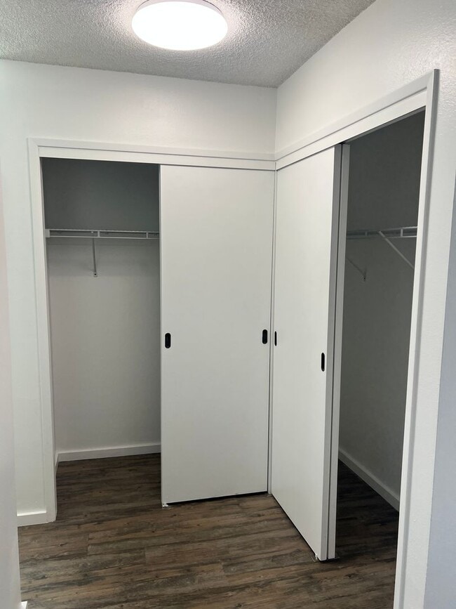 Building Photo - Kukui Plaza - 3 Bedroom 2 Bath 1 Parking