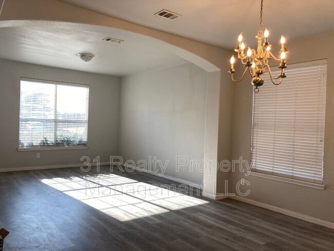 Building Photo - 2744 Ferdinand