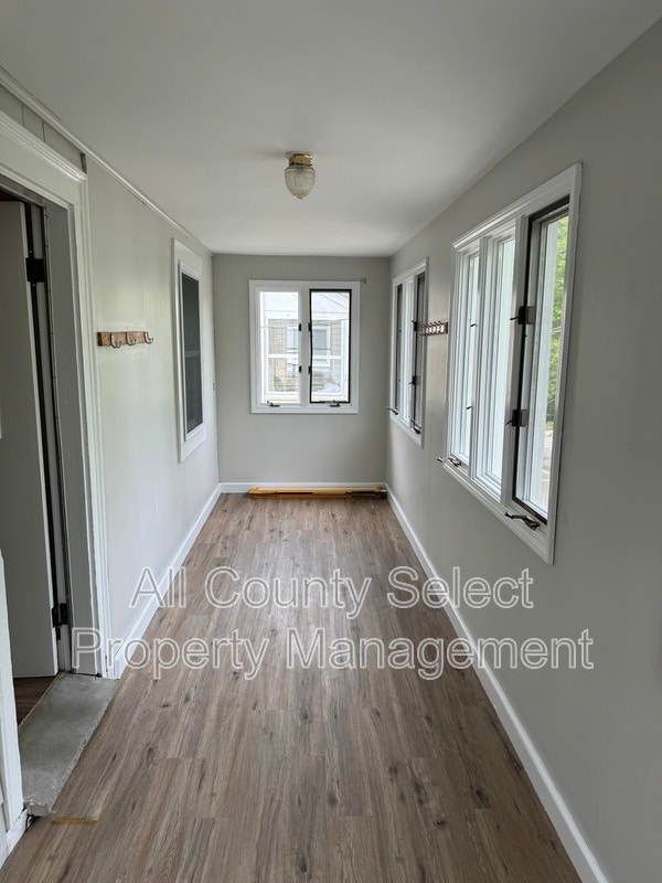 Building Photo - 63 Prichard Ave