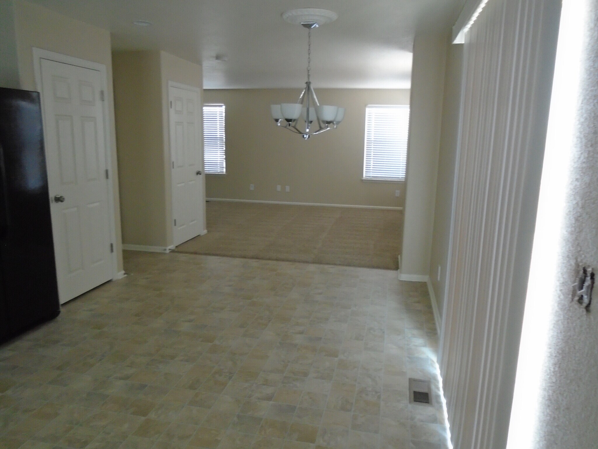 Building Photo - 1020 Quail Cir