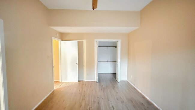 Building Photo - 17326 Harmony Hill Dr