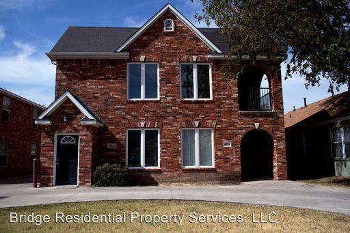 Primary Photo - 3220 S University Dr