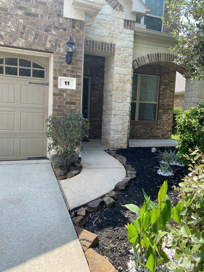 Building Photo - 11 Tidwillow Pl