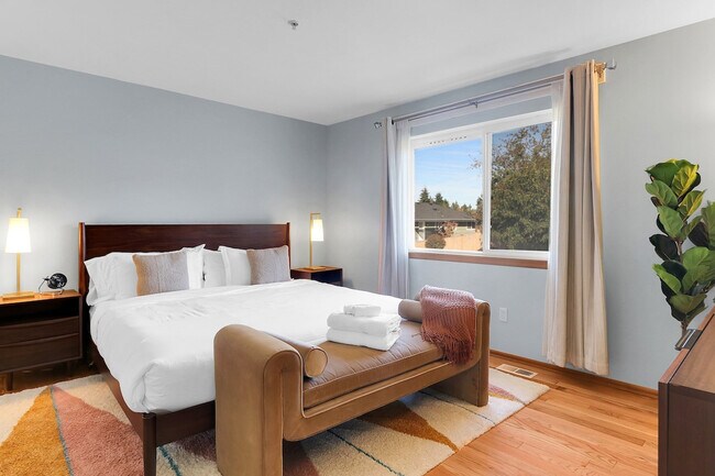 Building Photo - 7415 204th St SW