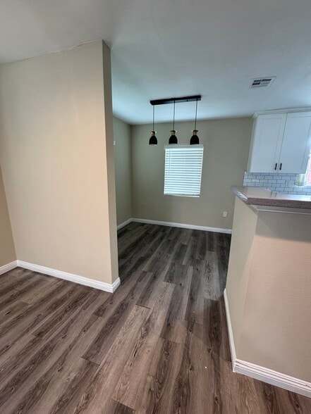 Building Photo - 5148 Alvada St